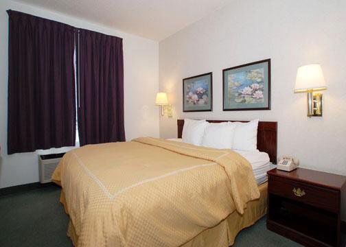 Comfort Suites Airport Columbus Bilik gambar